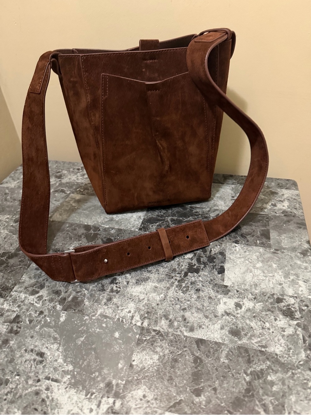 THE MINI STUDIO Everlane Brown Suede Crossbody Bag - Picture 10 of 15